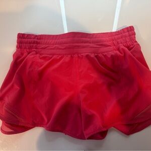 Lululemon hotty hots, High rise, 2.5 in, COLOR LIPGLOSS